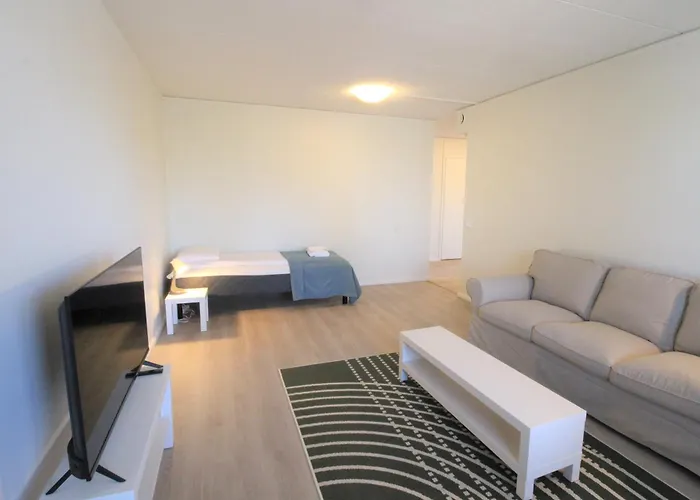 아파트 Forenom Serviced Katuma 1 *