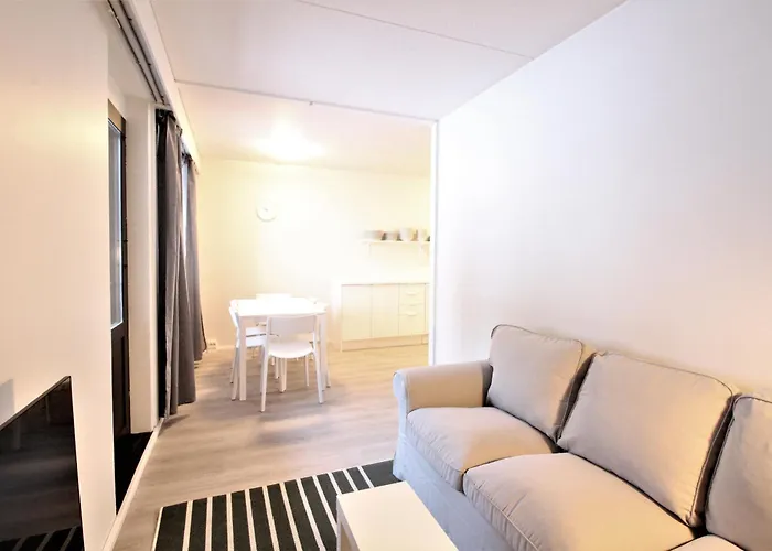 아파트 Forenom Serviced Katuma 1 *